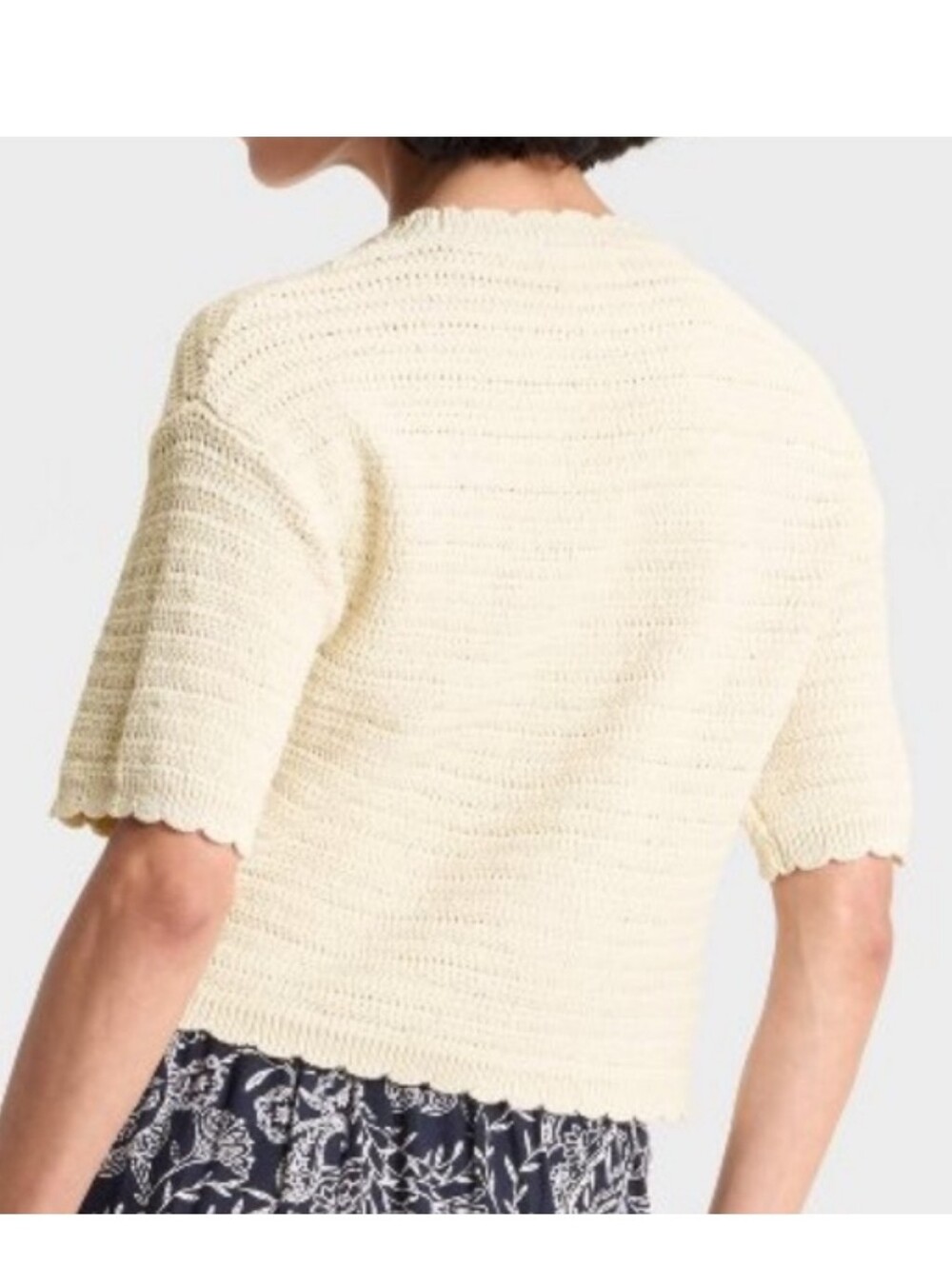 Universal Thread Cream Crochet Pullover Sweater Size Medium - Picture 2 of 7